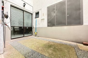 Tropika 2 Bukit Jelutong