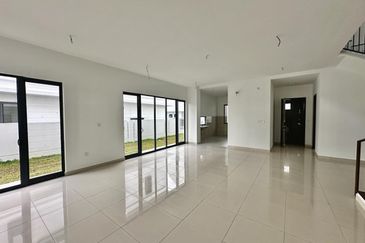 Elmina Green The Eighth @ City of Elmina