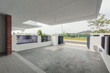 Elmina Green Three @ City of Elmina