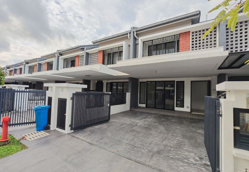 Elmina Green Three @ City of Elmina