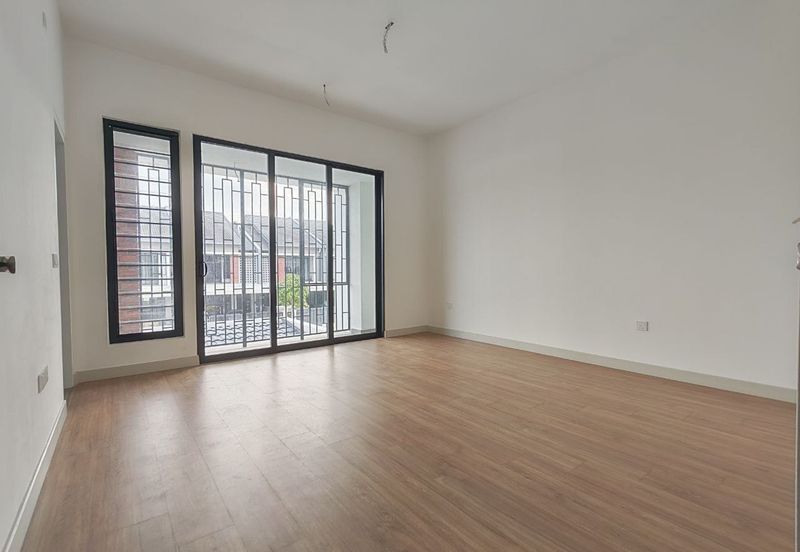 Elmina Green Three @ City of Elmina