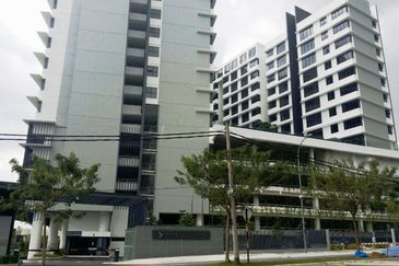 Renai Jelutong Residences
