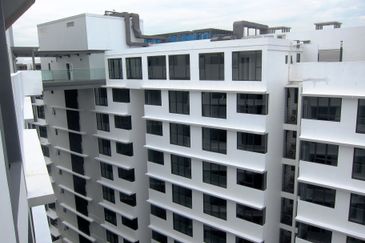 Renai Jelutong Residences