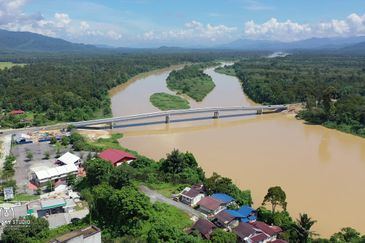 Dusun Durian at Kampung Seberang Manong, Manong