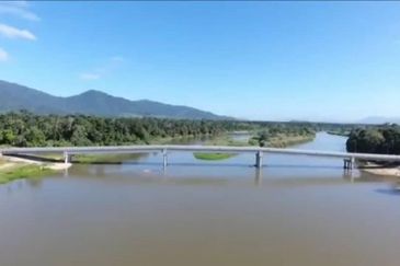 Dusun Durian at Kampung Seberang Manong, Manong