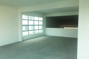 Strategic Location and Below Value 1.5 Storey Shop Office