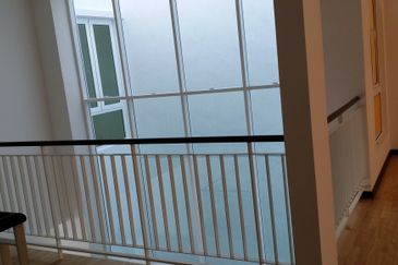 2.5 Storey Super Link House @ Bandar Bukit Raja, Klang for Sale.