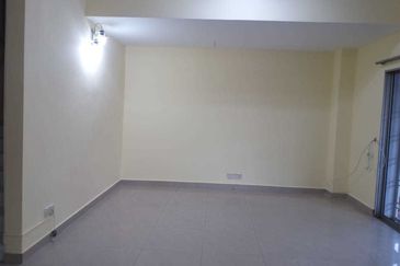 Fully Extended Double Storey Semi-D For Sale!