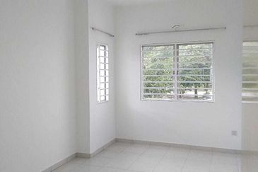 Double Storey Corner Link House @ Jalan Setia Indah 11, Setia Alam For Rent 