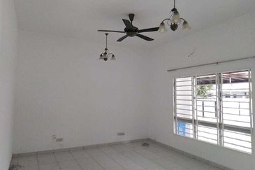 Double Storey Corner Link House @ Jalan Setia Indah 11, Setia Alam For Rent 