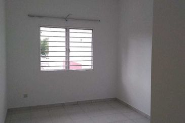 Double Storey Corner Link House @ Jalan Setia Indah 11, Setia Alam For Rent 