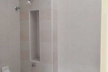 Double Storey Corner Link House @ Jalan Setia Indah 11, Setia Alam For Rent 