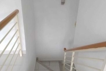 Double Storey Corner Link House @ Jalan Setia Indah 11, Setia Alam For Rent 