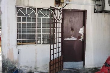 Jalan Dato Dagang 42