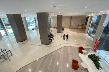 Menara AIA Sentral (formerly Menara Standard Chartered)