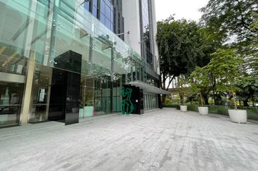 Menara AIA Sentral (formerly Menara Standard Chartered)