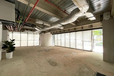 Menara AIA Sentral (formerly Menara Standard Chartered)