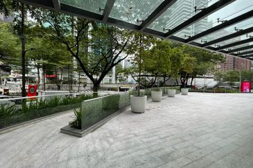 Menara AIA Sentral (formerly Menara Standard Chartered)