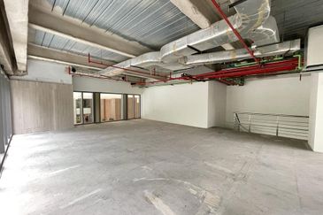 Menara AIA Sentral (formerly Menara Standard Chartered)