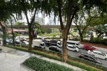 Menara AIA Sentral (formerly Menara Standard Chartered)