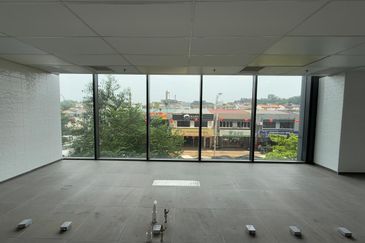 Petaling Jaya Retail Space Seventeen Mall