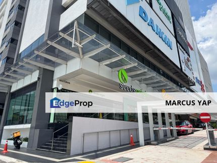 Ground Level Plaza 33, Jaya 33, Seksyen 14, Petaling Jaya Facing Main Road, Selangor, Petaling Jaya