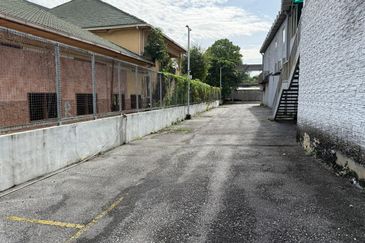 Commercial Bungalow KLCC, KL City Centre