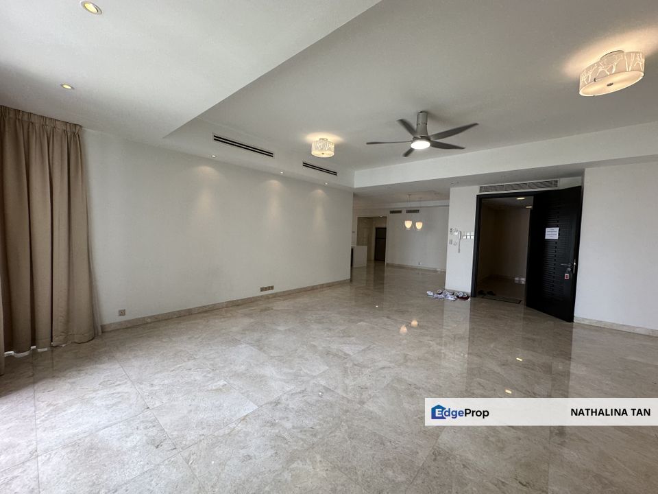 Stonor Park at KLCC, KLCC Twin Towers and park views. 200 meter to KLCC park & MRT station, 1 KM to RSGC golf and ISKL international school. , Kuala Lumpur, KLCC