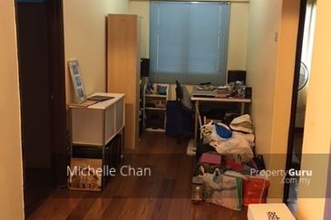 Anjung Hijau (Greenfield Apartment)