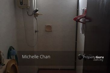 Anjung Hijau (Greenfield Apartment)