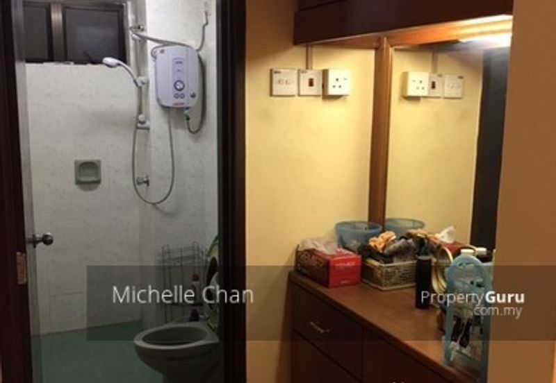 Anjung Hijau (Greenfield Apartment)