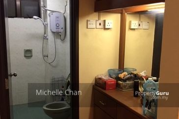 Anjung Hijau (Greenfield Apartment)