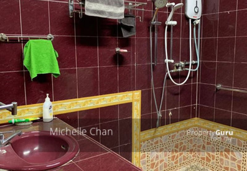 Anjung Hijau (Greenfield Apartment)