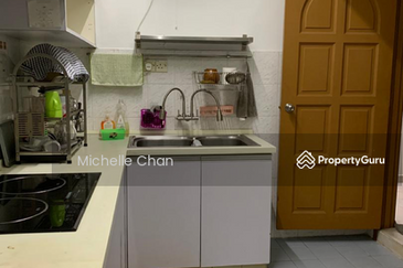 Anjung Hijau (Greenfield Apartment)