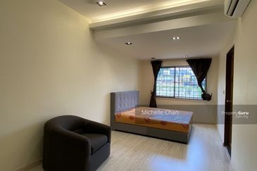 Taman OUG Jalan Awan Kecil 7