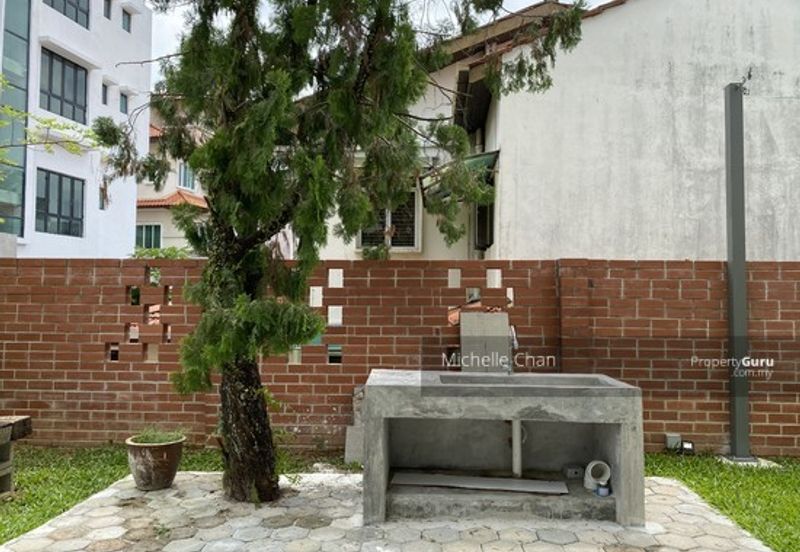 Taman OUG Jalan Awan Kecil 7