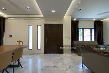 Taman OUG Jalan Awan Kecil 7