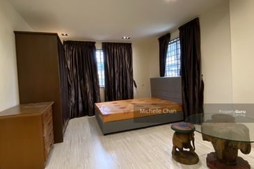 Taman OUG Jalan Awan Kecil 7