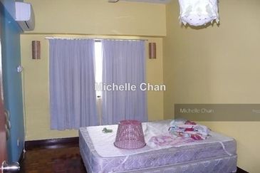 Anjung Hijau (Greenfield Apartment)