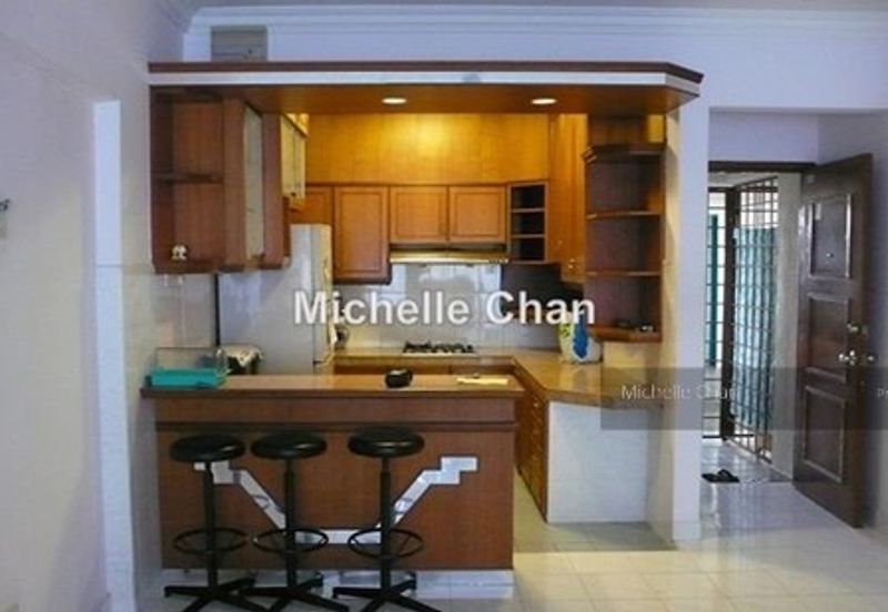 Anjung Hijau (Greenfield Apartment)