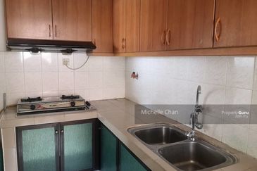 Anjung Hijau (Greenfield Apartment)