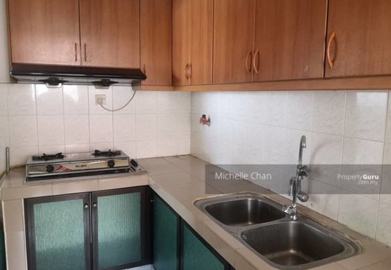 Anjung Hijau (Greenfield Apartment)