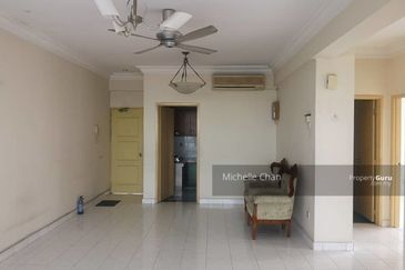 Anjung Hijau (Greenfield Apartment)