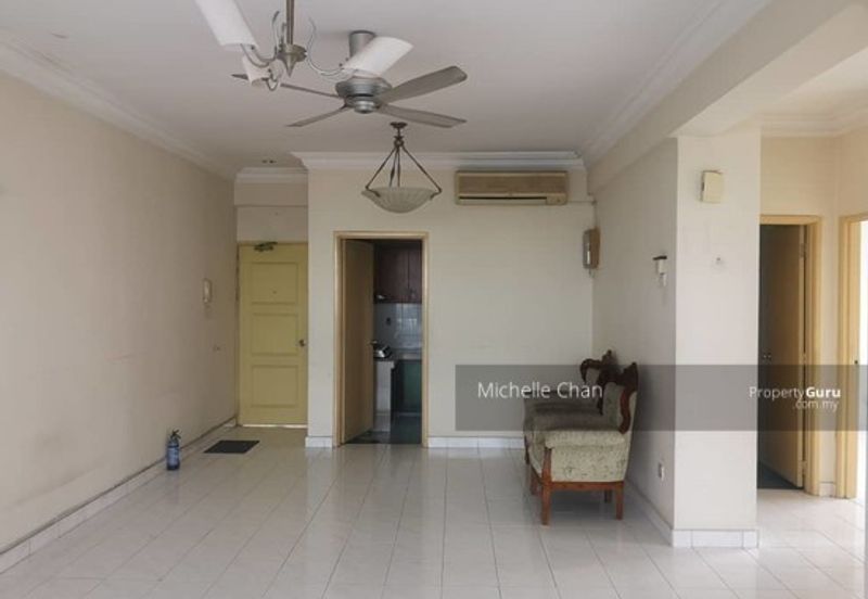 Anjung Hijau (Greenfield Apartment)