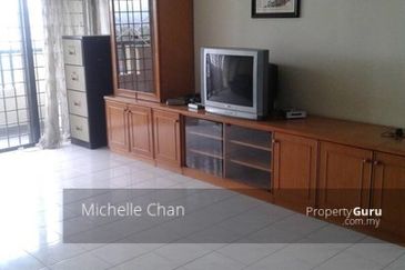 Anjung Hijau (Greenfield Apartment)