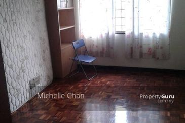 Anjung Hijau (Greenfield Apartment)