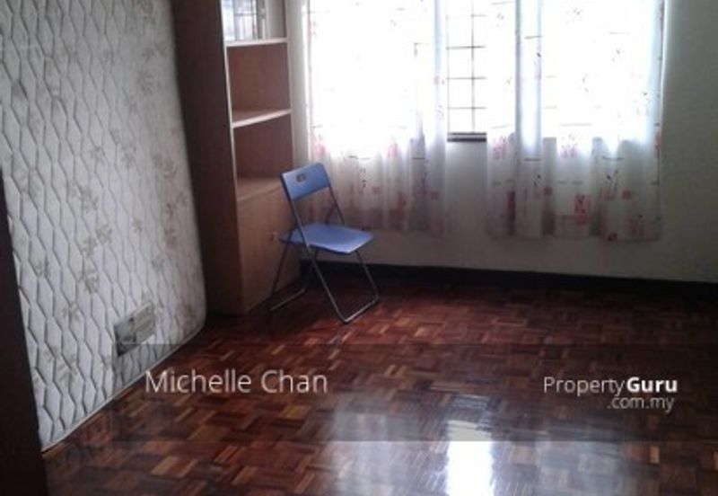 Anjung Hijau (Greenfield Apartment)