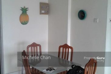 Anjung Hijau (Greenfield Apartment)