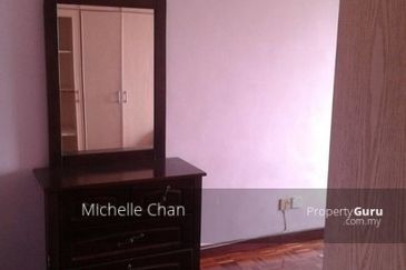 Anjung Hijau (Greenfield Apartment)