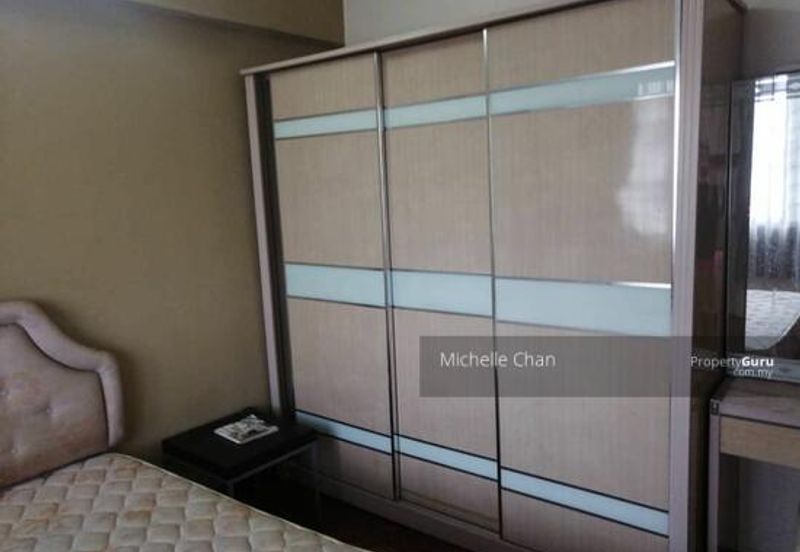 Anjung Hijau (Greenfield Apartment)